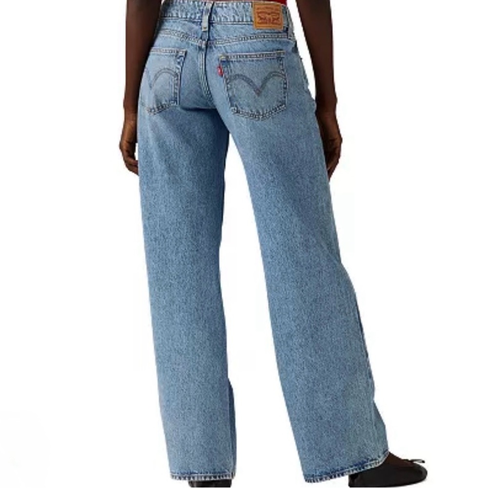 Women’s Levi’s Super Low Double-Button Relaxed Fit Jeans NWOT - Picture 2 of 7
